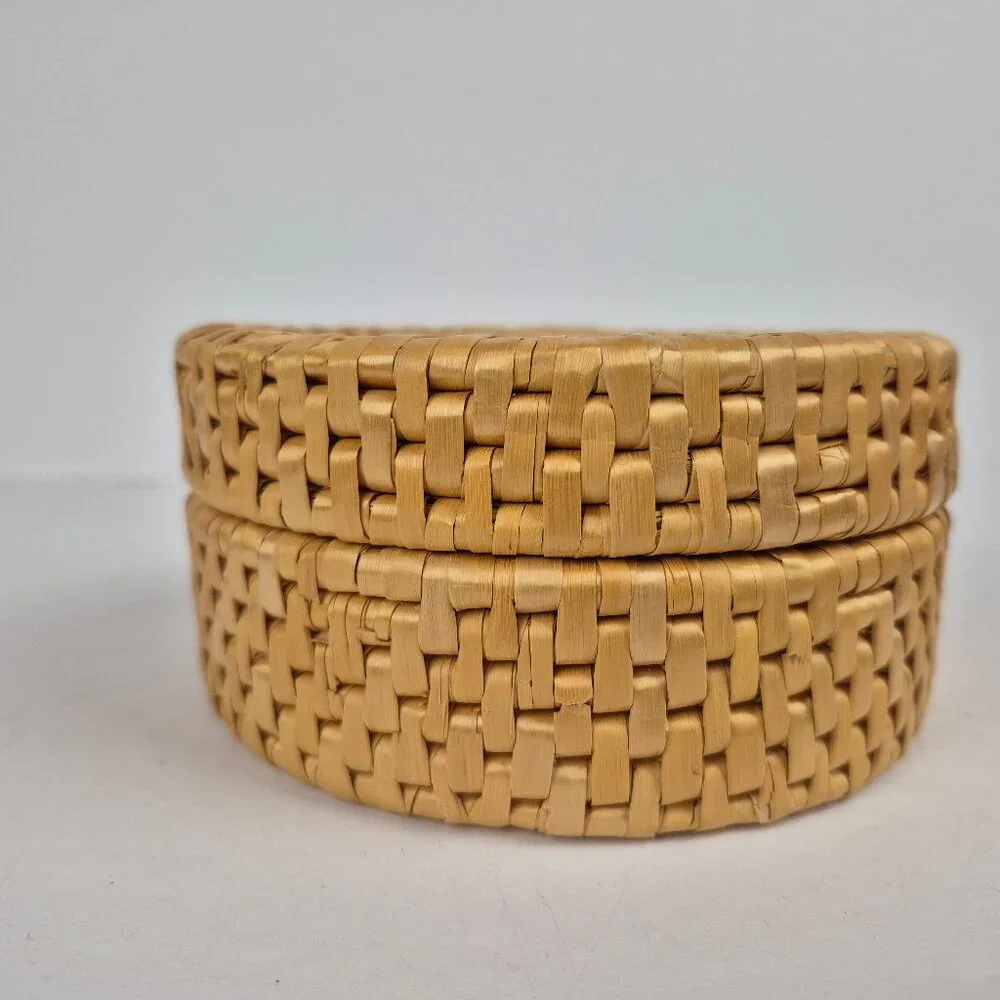 Vintage Wicker Rattan Coaster Set with Lidded Round Basket Case